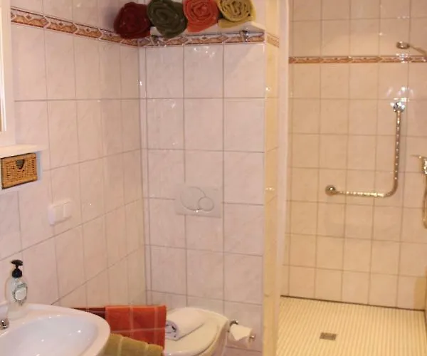 Alte Backstube - & *